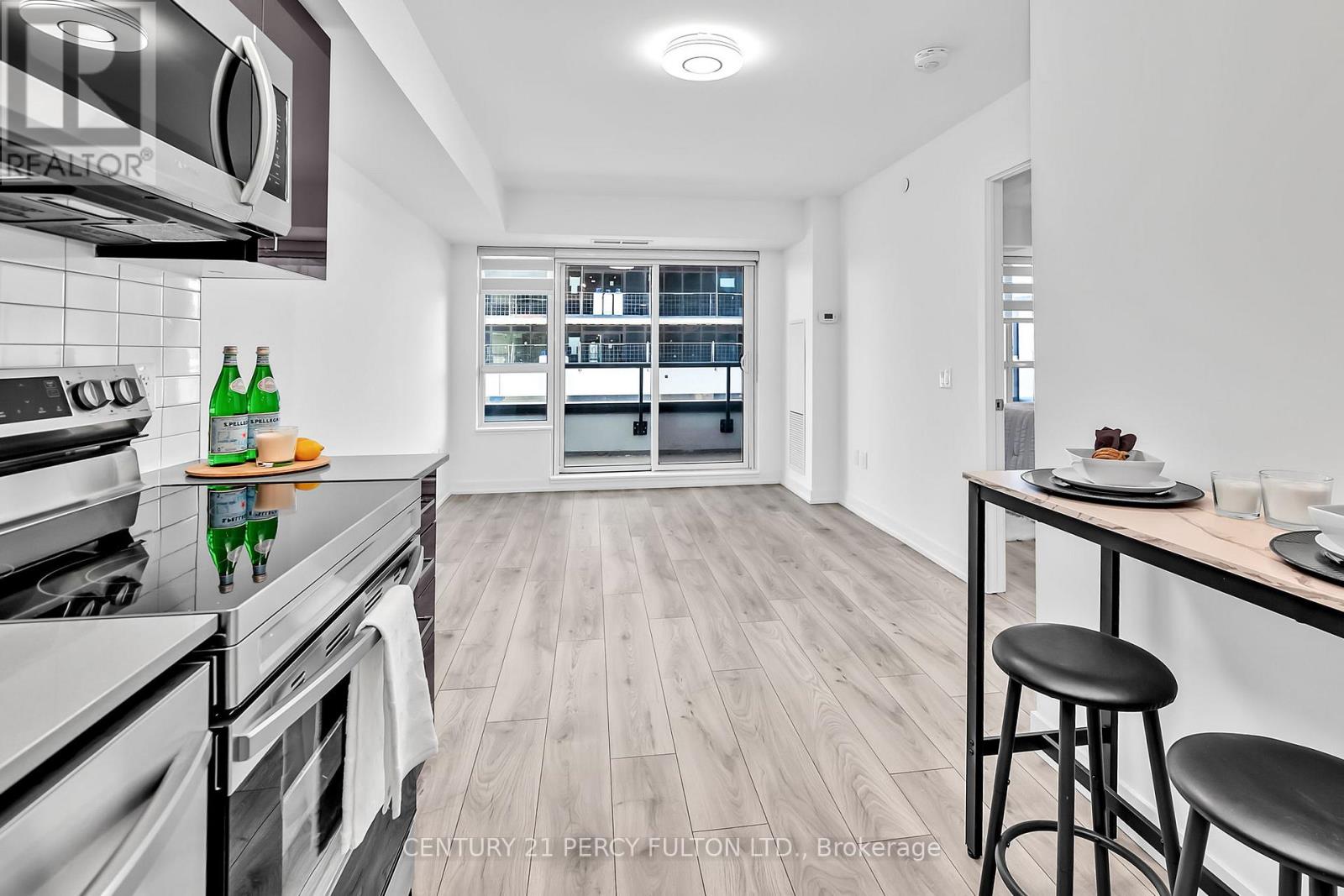 210 - 1455 Celebration Drive, Pickering, Ontario  L1W 1L8 - Photo 6 - E13250640