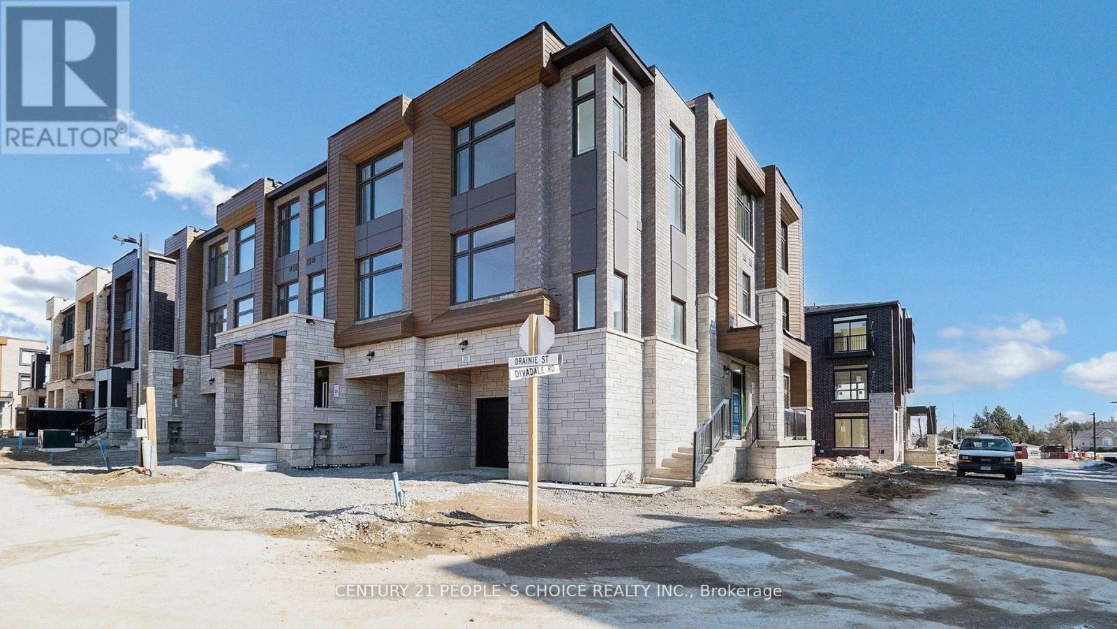 37 DRAINIE STREET, Vaughan, Ontario