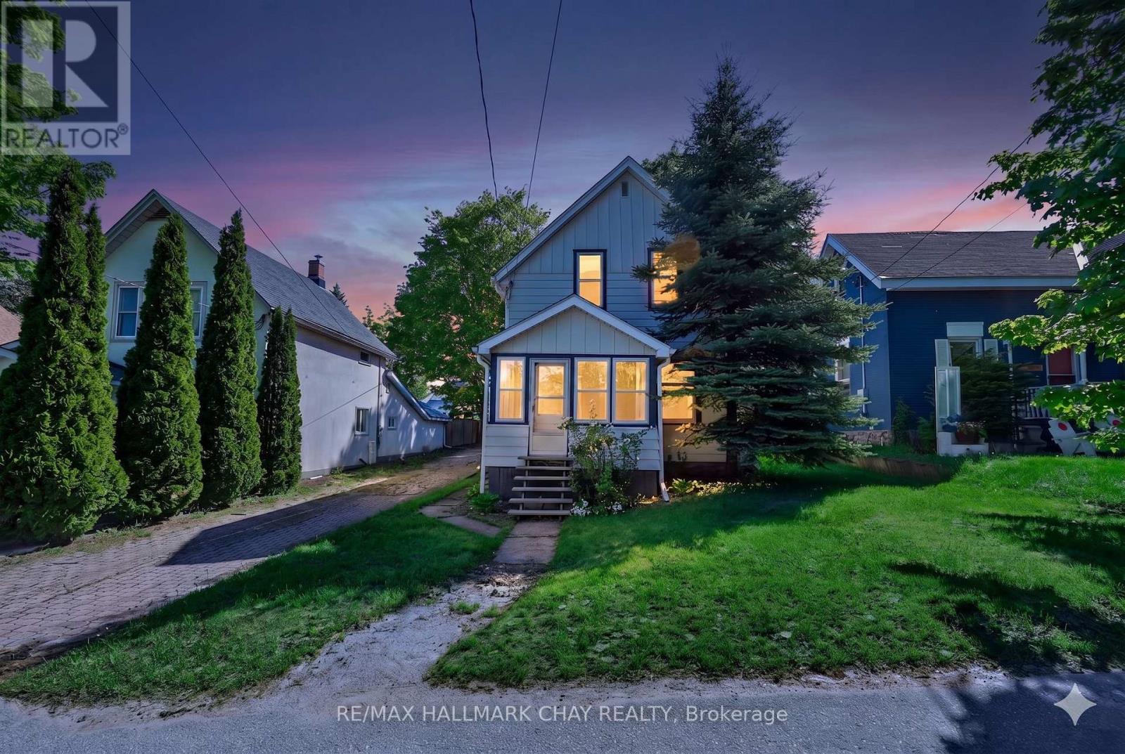 23 MARIA STREET, Penetanguishene, Ontario