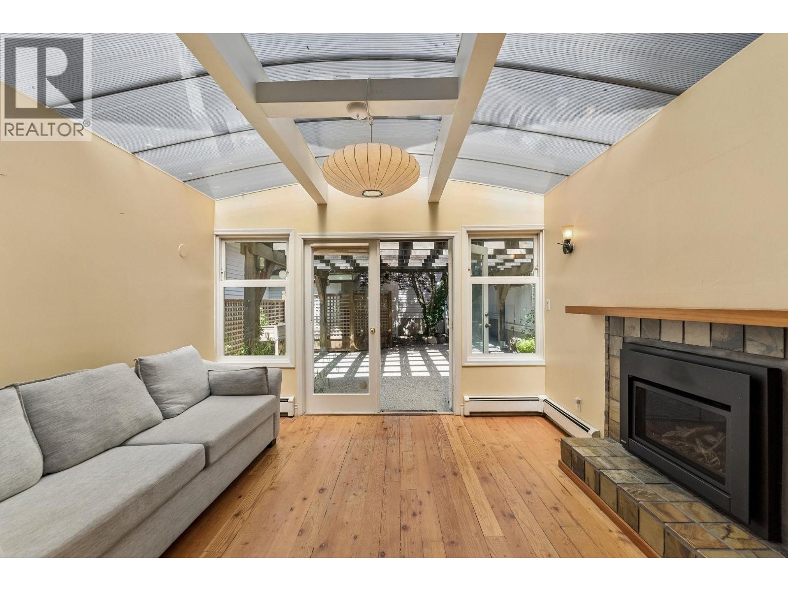 408 E 2nd Street, North Vancouver, British Columbia  V7L 1C8 - Photo 16 - R3132709