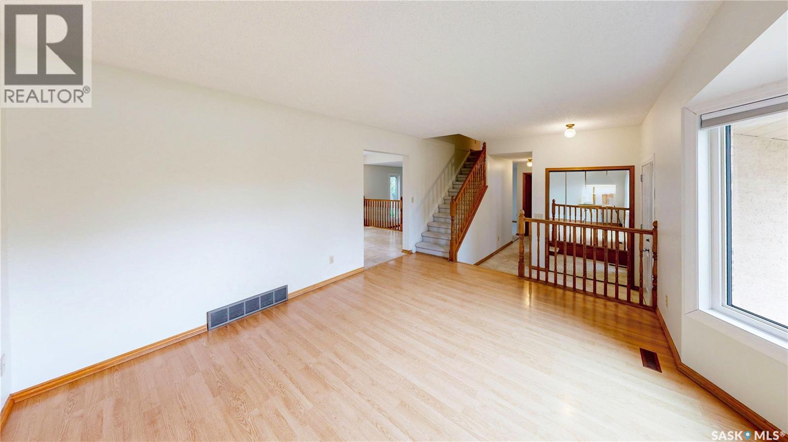 2630 Crocus Drive, Regina, Saskatchewan  S4V 1S8 - Photo 5 - SK038476