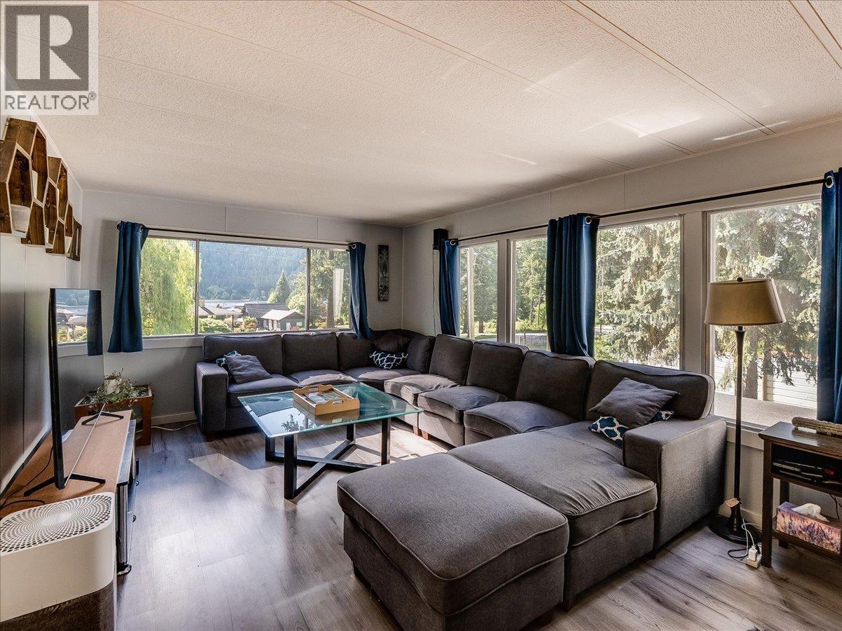 2875 Lower Six Mile Road, Nelson, British Columbia V1L 6L7 - Photo 6 - 10390151