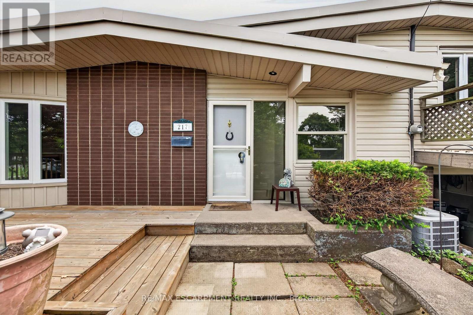 217 WEST 15TH STREET, Hamilton, Ontario