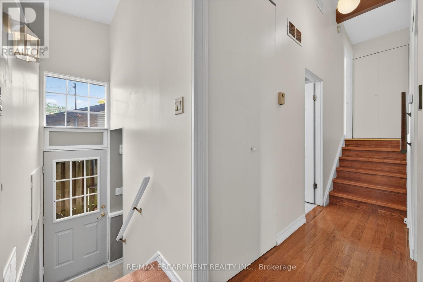 217 West 15th Street, Hamilton, Ontario  L9C 4B4 - Photo 19 - X13251090