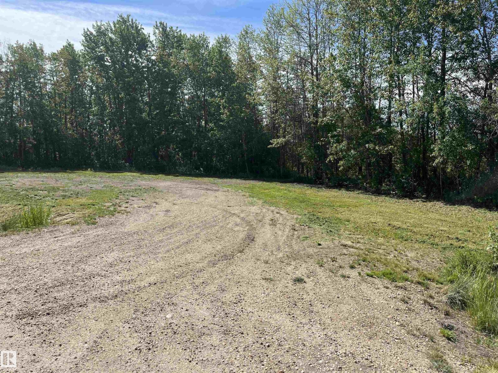 103 Riverbend Rd, Rural Sturgeon County, Alberta  T0G 0J0 - Photo 5 - E4489769