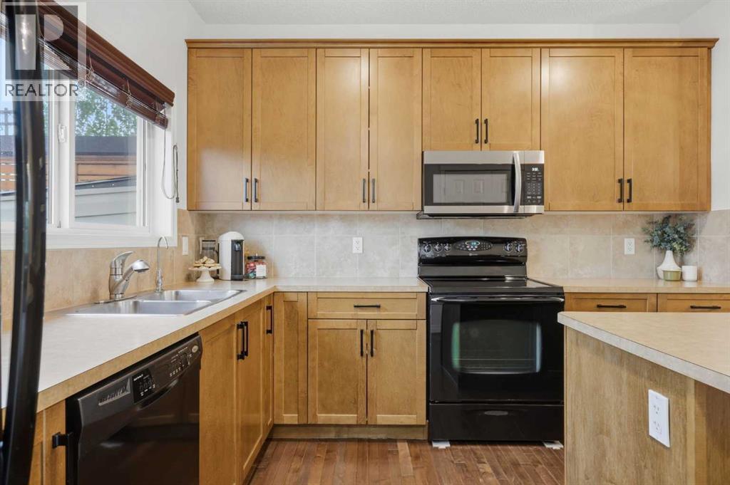 35 Covecreek Place NE, Calgary, Alberta  T3K 0L3 - Photo 15 - A2293987