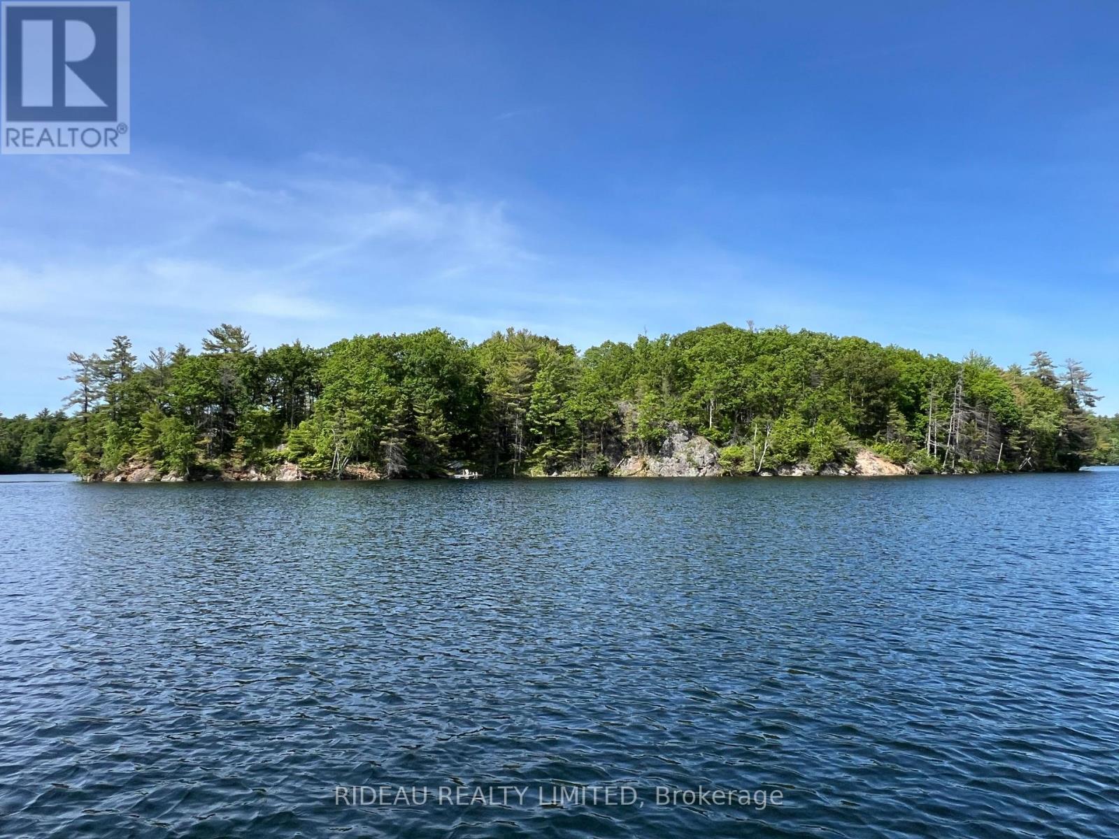 252 DEANS ISLAND ROAD, Rideau Lakes