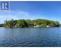 252 DEANS ISLAND ROAD, Rideau Lakes, Ontario