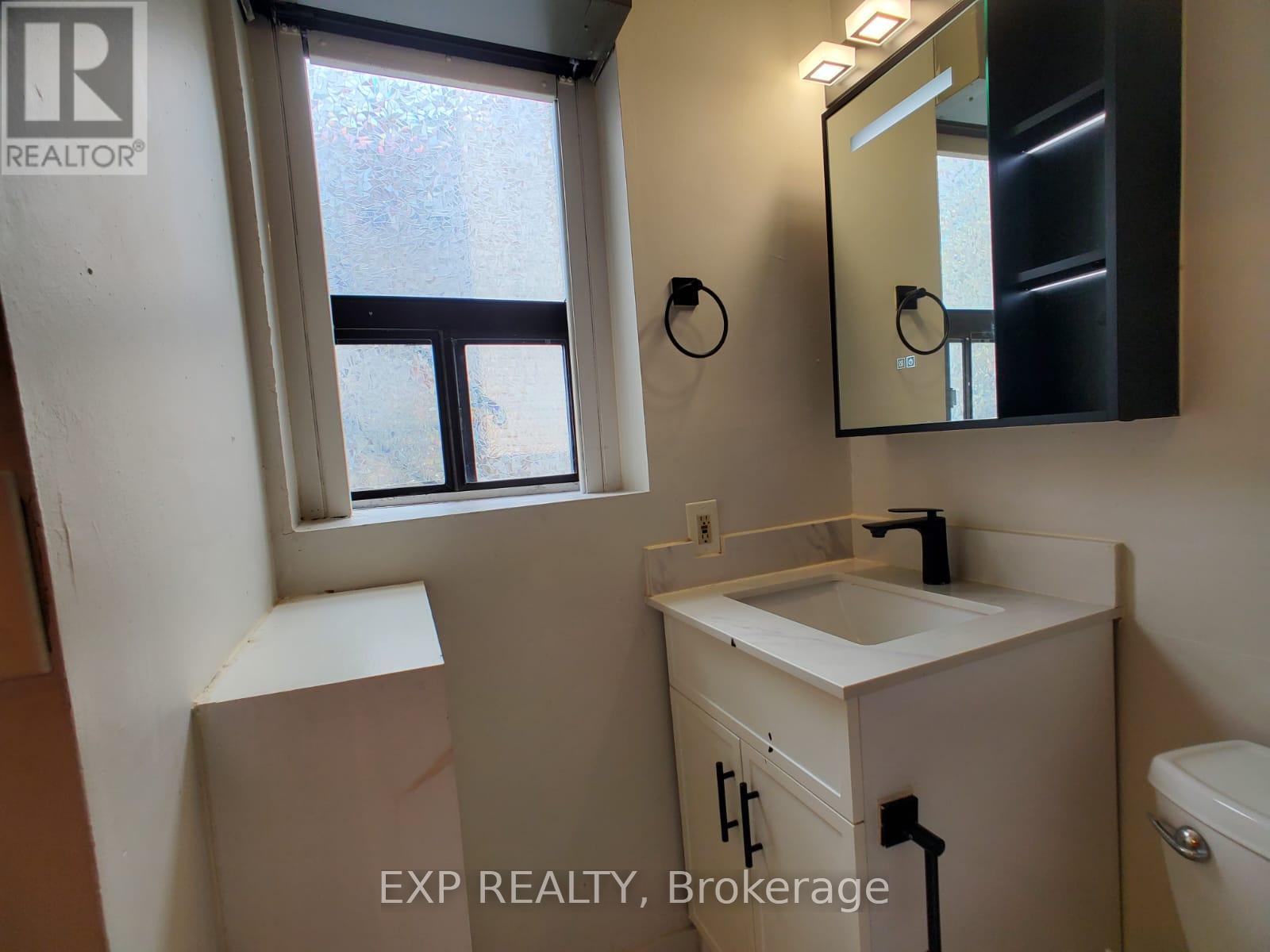 1c - 575 Pape Avenue, Toronto, Ontario  M4K 3R5 - Photo 5 - E13251542