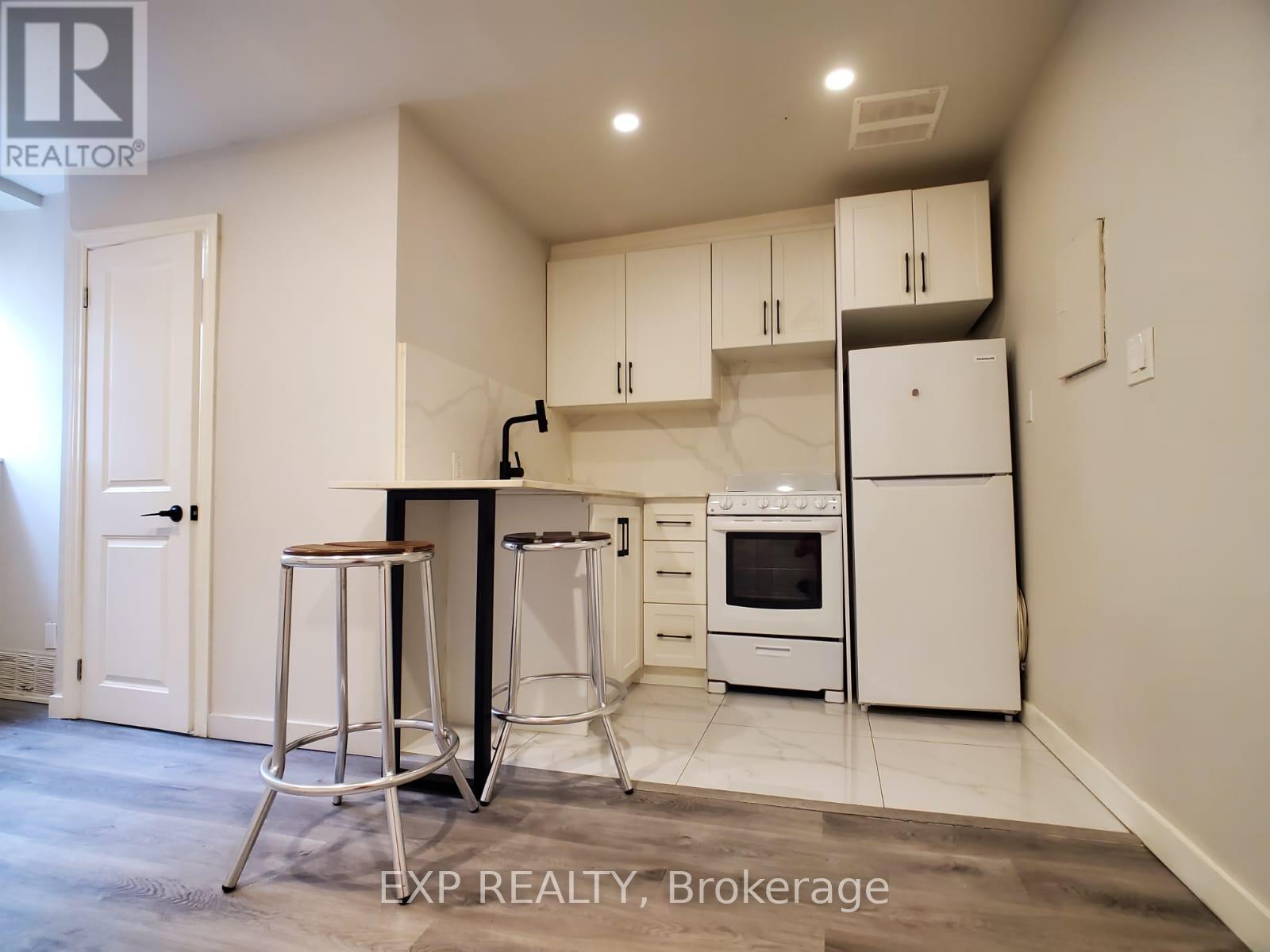 1c - 575 Pape Avenue, Toronto, Ontario  M4K 3R5 - Photo 2 - E13251542