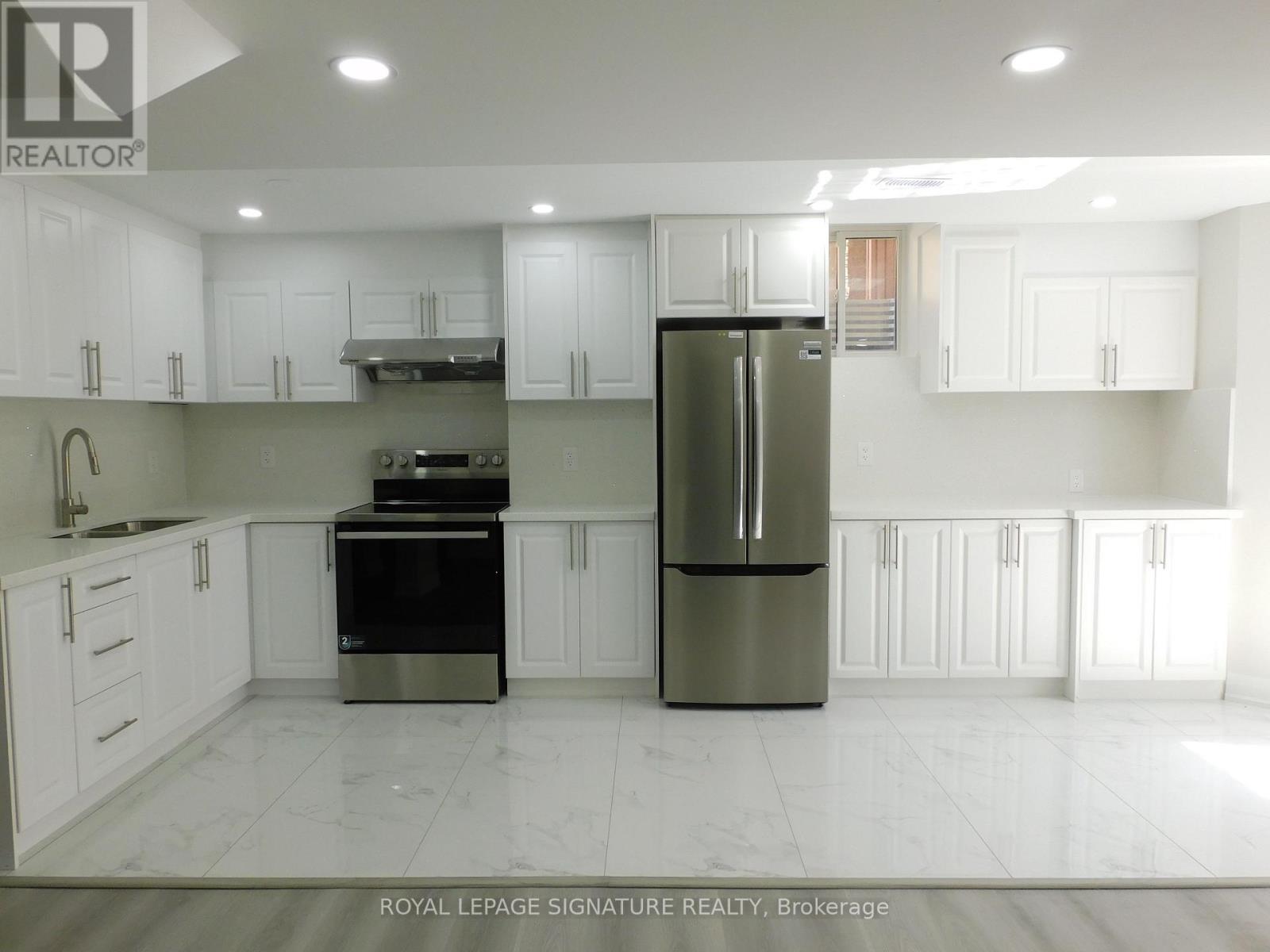 Bsmt - 3 Kalmia Road, Brampton, Ontario  L6X 5G4 - Photo 2 - W13251498