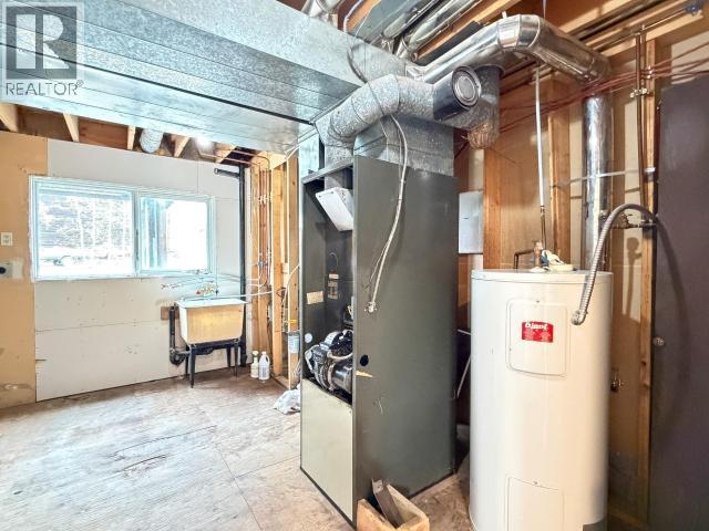 18-20 Harper Street, Faro, Yukon  Y0B 1K0 - Photo 33 - 17337