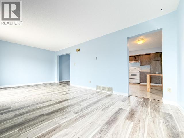 18-20 Harper Street, Faro, Yukon  Y0B 1K0 - Photo 41 - 17337