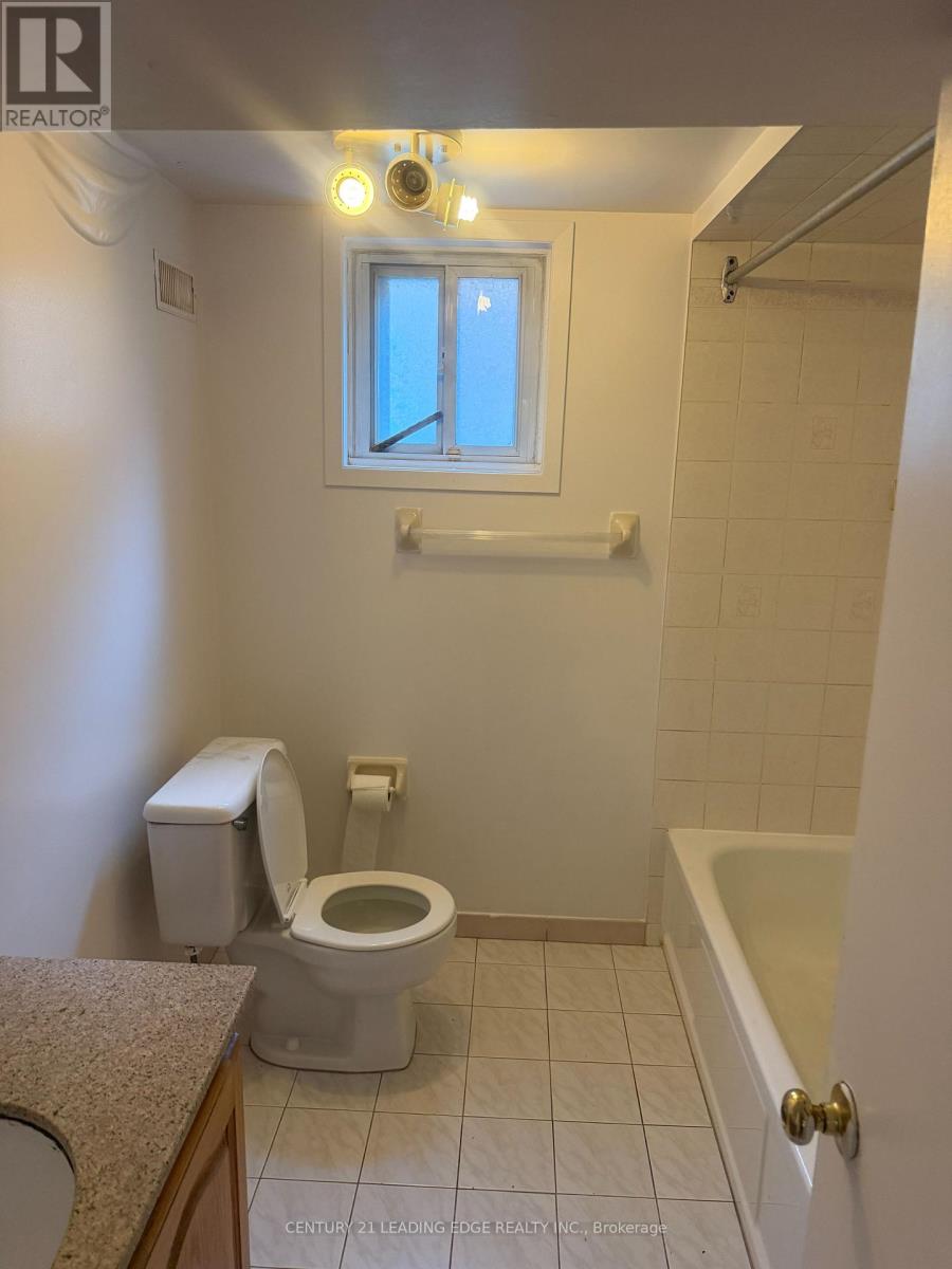 Bsmt - 62 Lombardy Crescent, Toronto, Ontario  M1K 4N9 - Photo 13 - E13110616