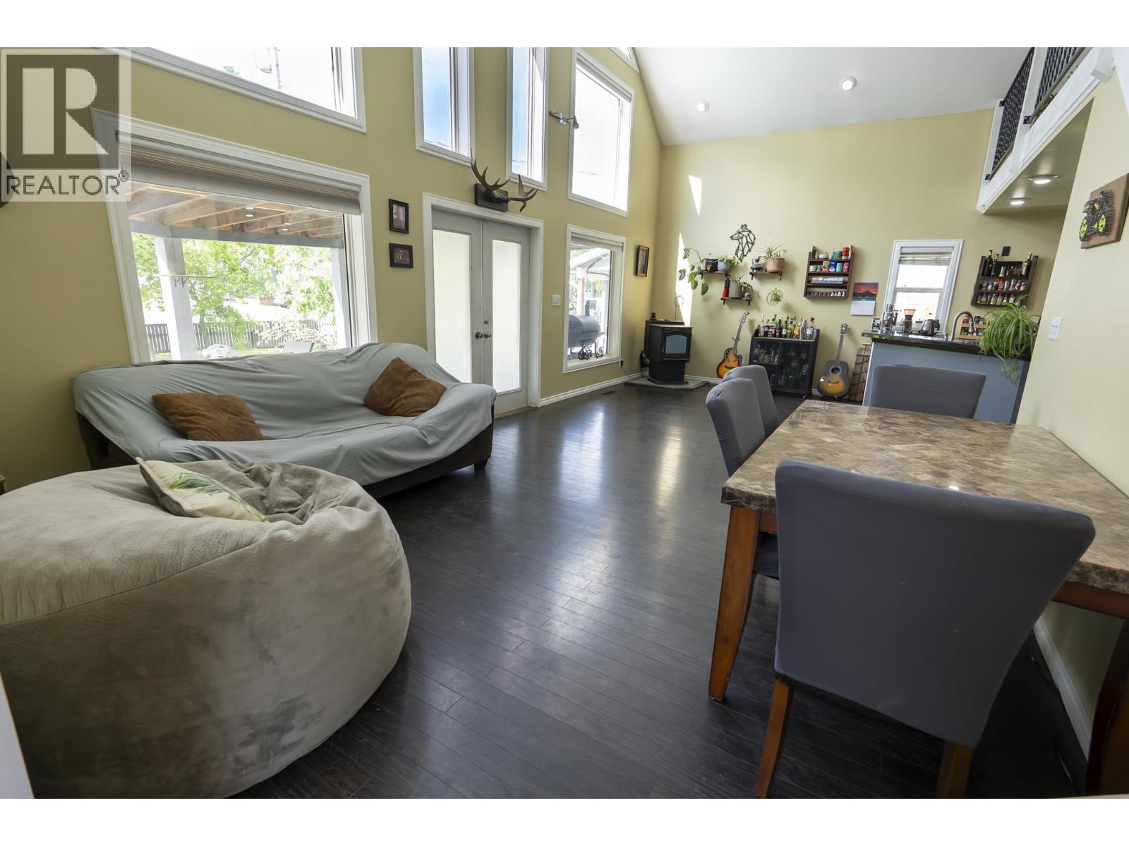369 Stewart Street, Vanderhoof, British Columbia  V0J 3A0 - Photo 4 - R3132776