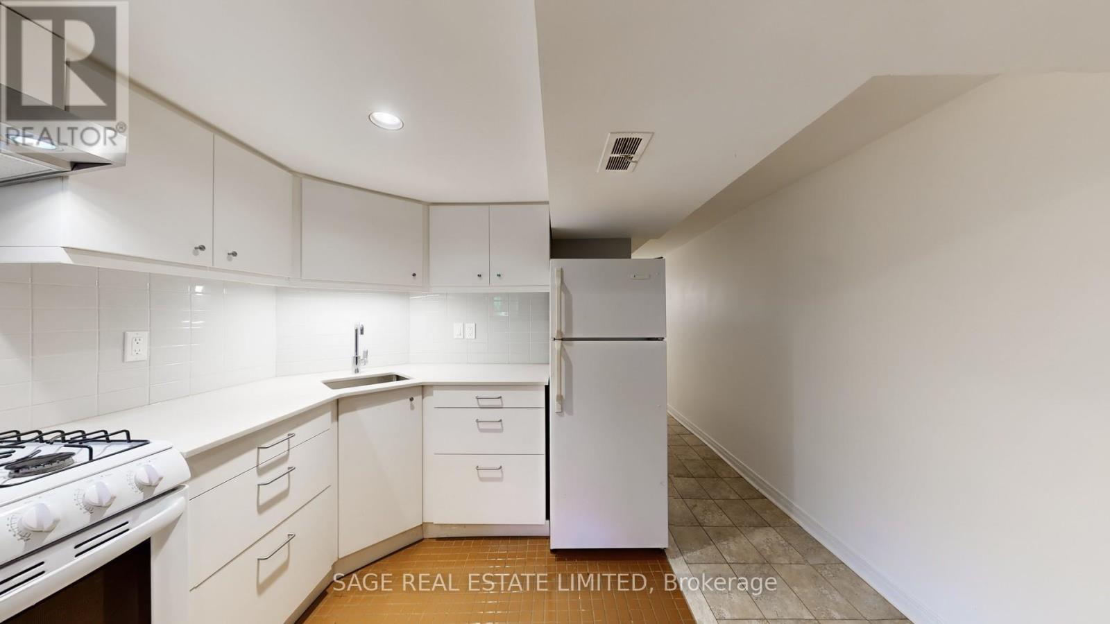 Lower - 532 Brunswick Avenue, Toronto, Ontario  M5R 2Z5 - Photo 3 - C13252312