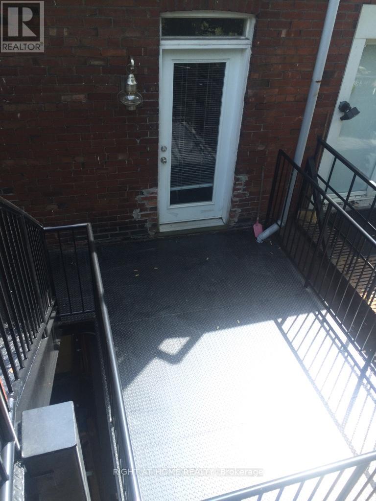 194a Carlton Street, Toronto, Ontario  M4X 1M7 - Photo 16 - C13252804