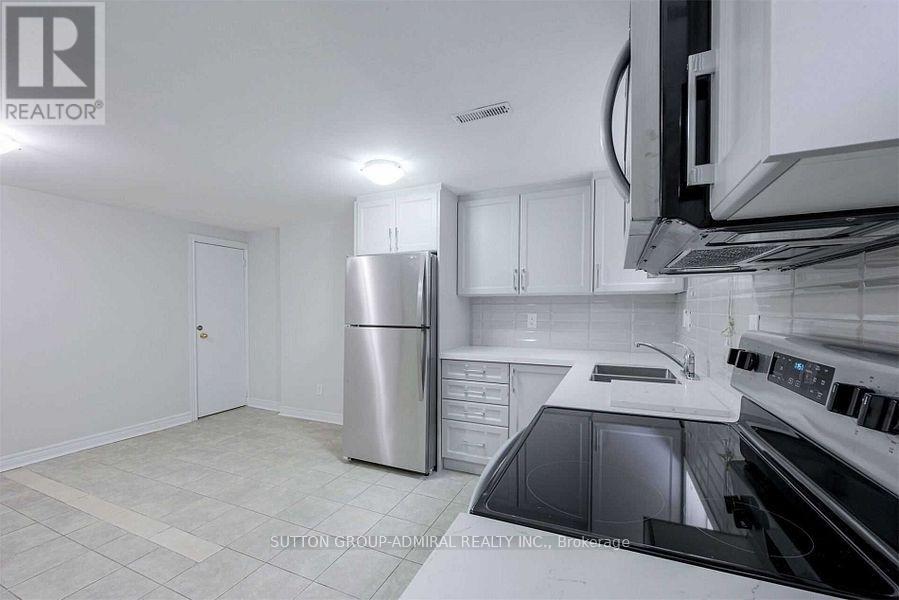 Bsmt - 52 Farrell Avenue, Toronto, Ontario  M2R 1C9 - Photo 11 - C13253808