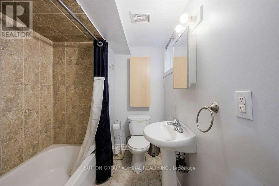 Bsmt - 52 Farrell Avenue, Toronto, Ontario  M2R 1C9 - Photo 22 - C13253808