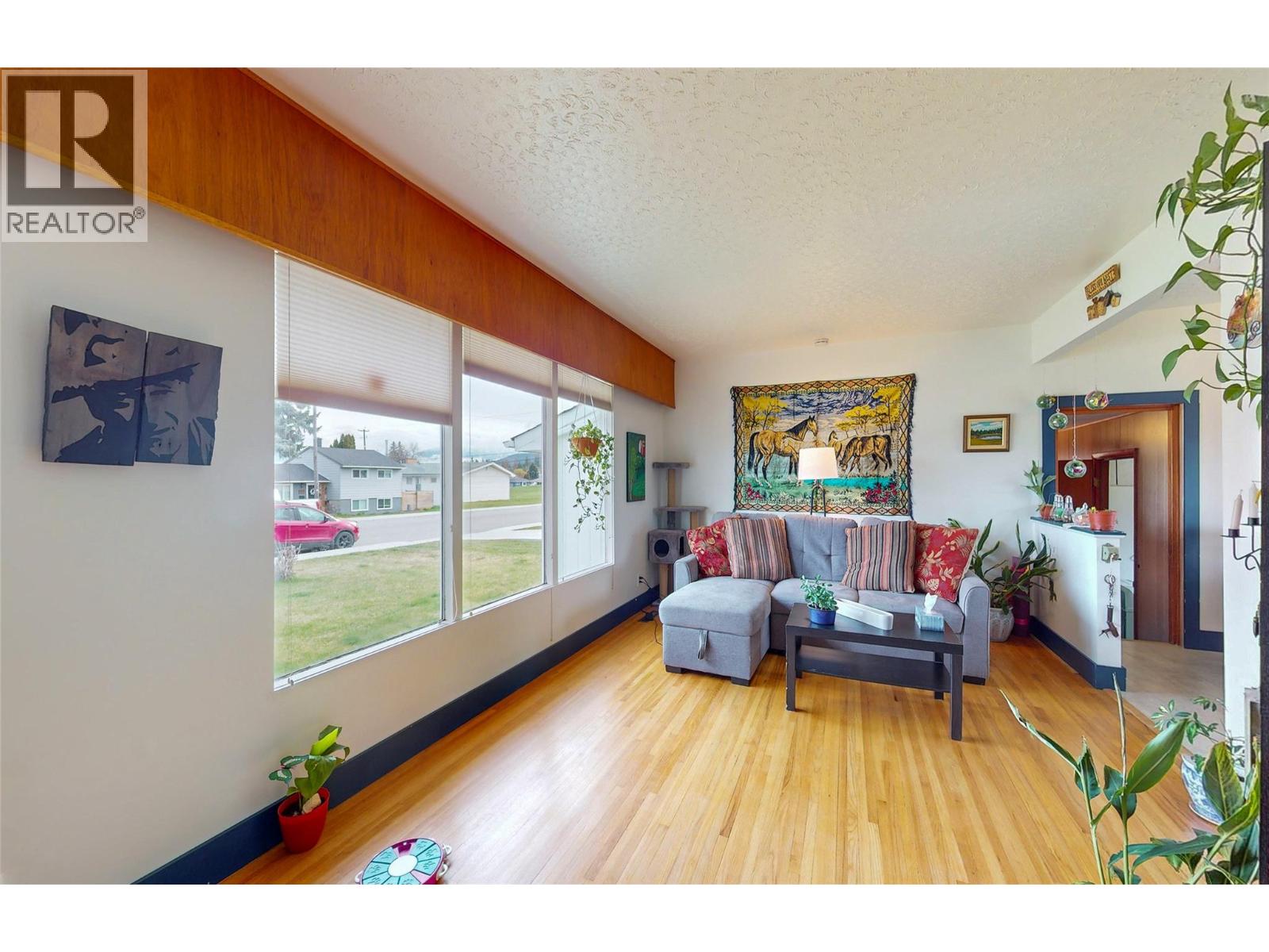 317 8th S Street, Cranbrook, British Columbia V1C 1P2 - Photo 2 - 10390329
