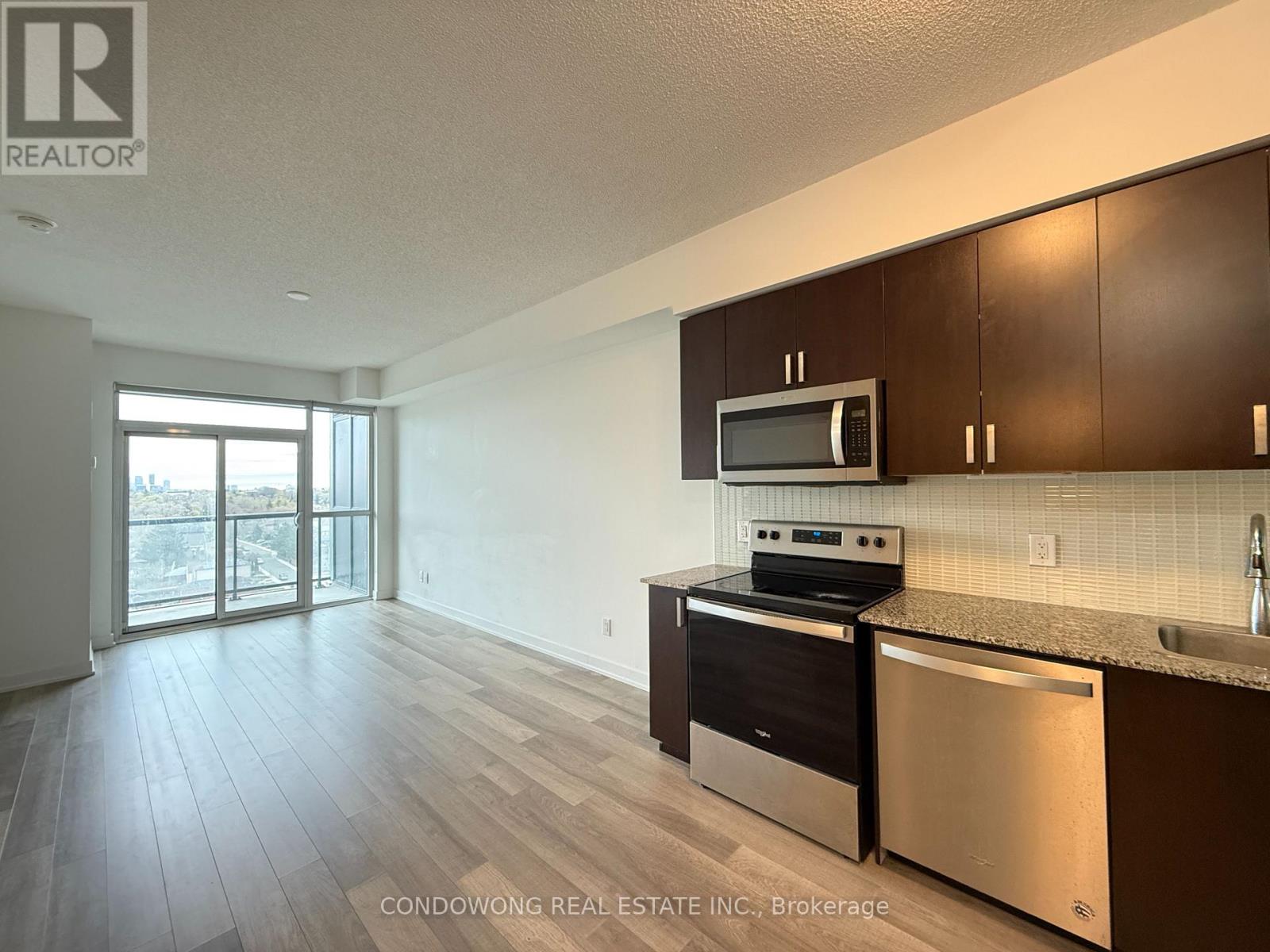 902 - 1603 Eglinton Avenue W, Toronto, Ontario  M6E 0A1 - Photo 2 - C13252274