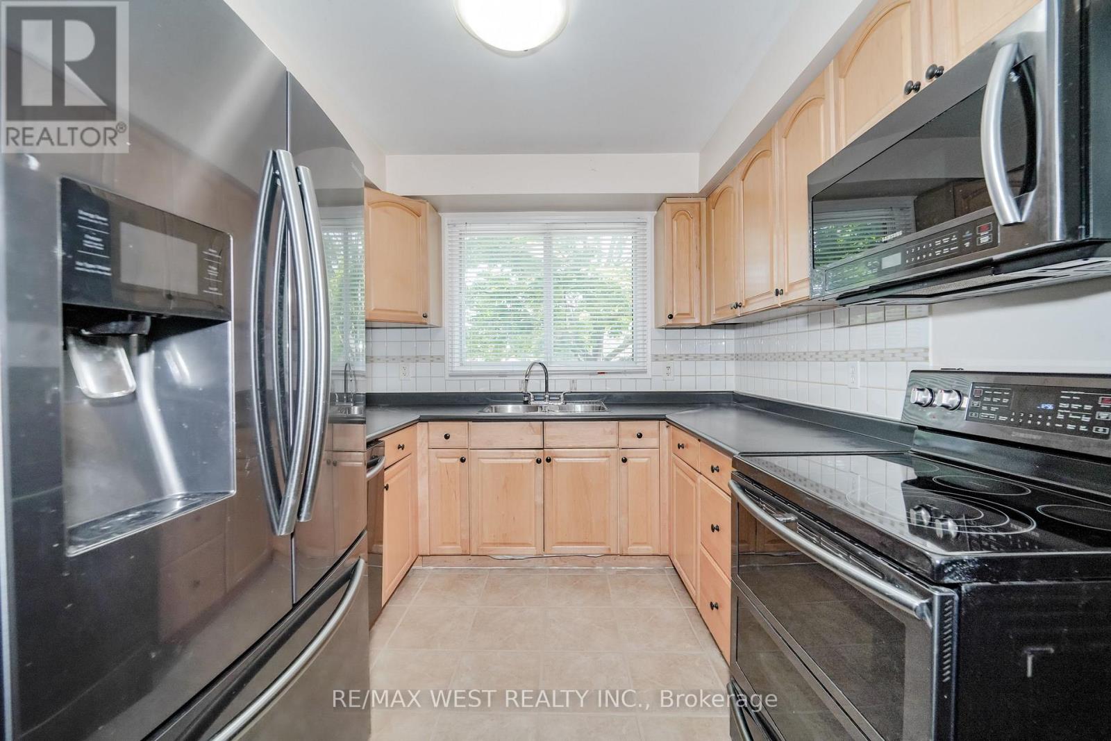 105 - 960 Glen Street, Oshawa, Ontario  L1J 6E8 - Photo 4 - E13251928