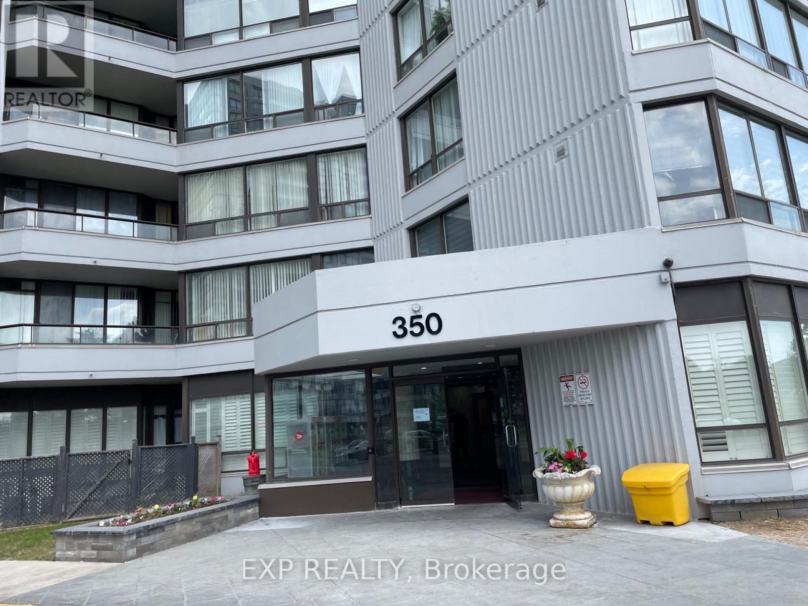 1507 - 350 Alton Towers Circle, Toronto, Ontario  M1V 5E3 - Photo 2 - E13255344