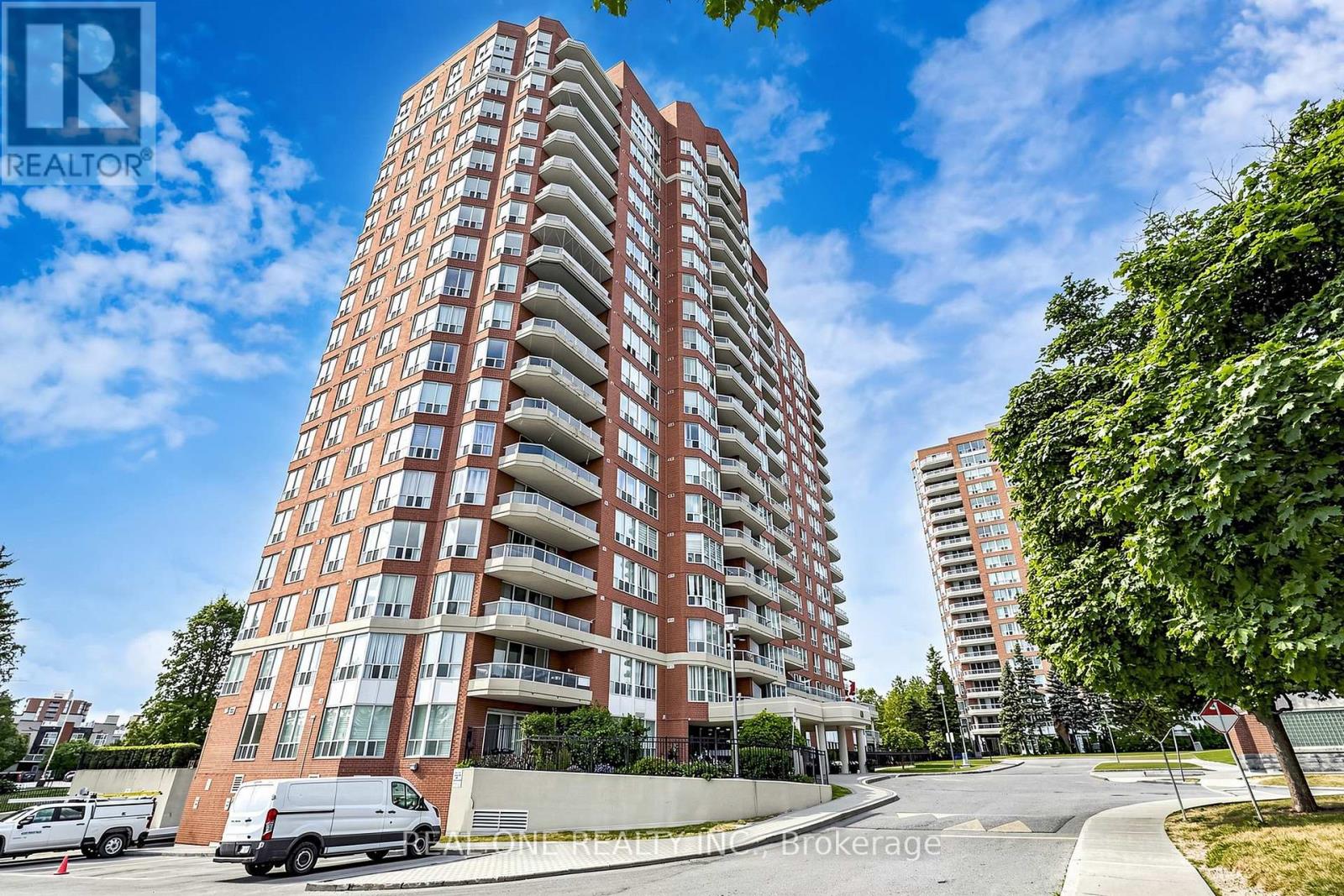 1612 - 410 Mclevin Avenue, Toronto, Ontario  M1B 5J5 - Photo 3 - E13254086
