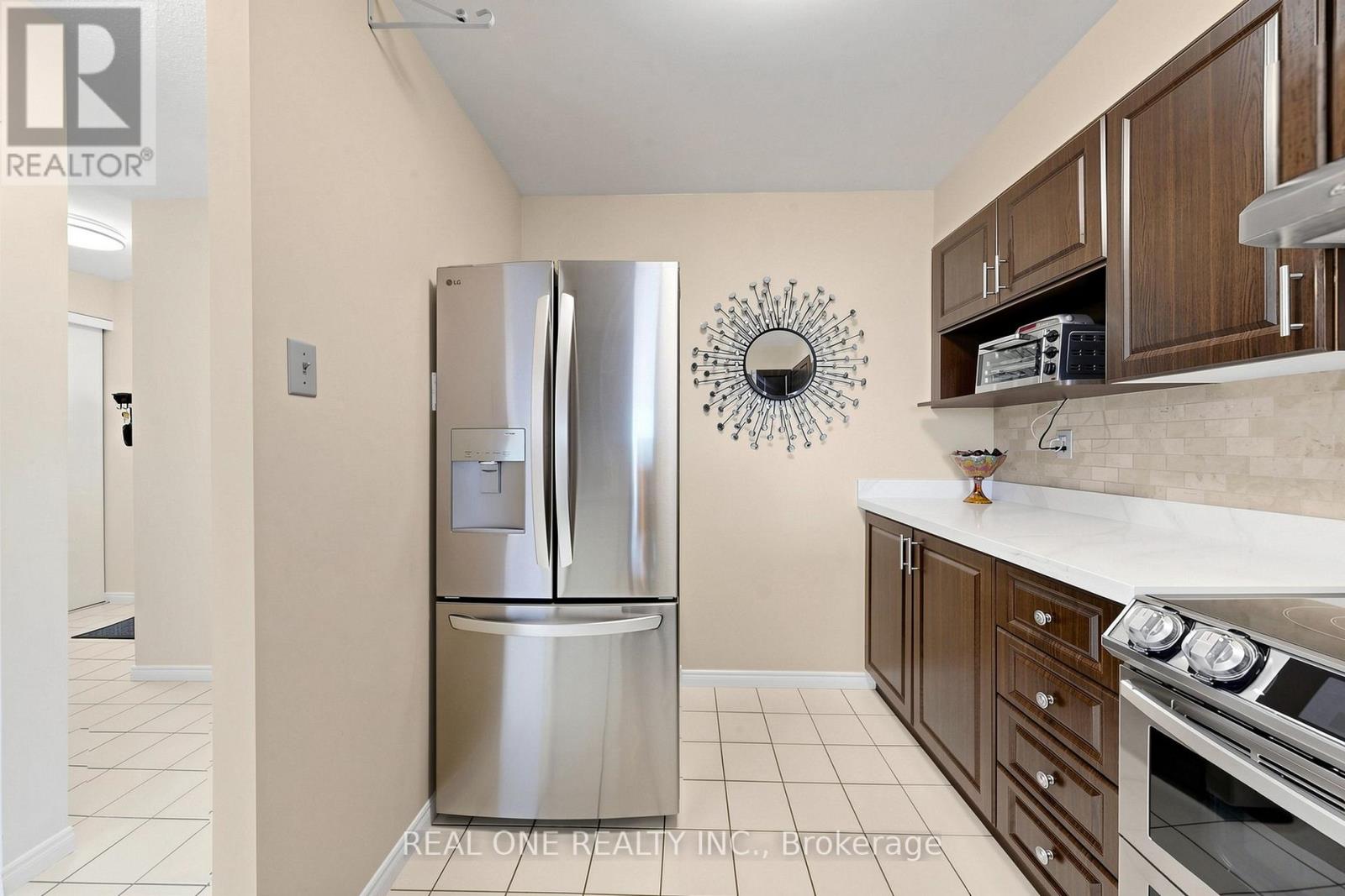 1612 - 410 Mclevin Avenue, Toronto, Ontario  M1B 5J5 - Photo 15 - E13254086