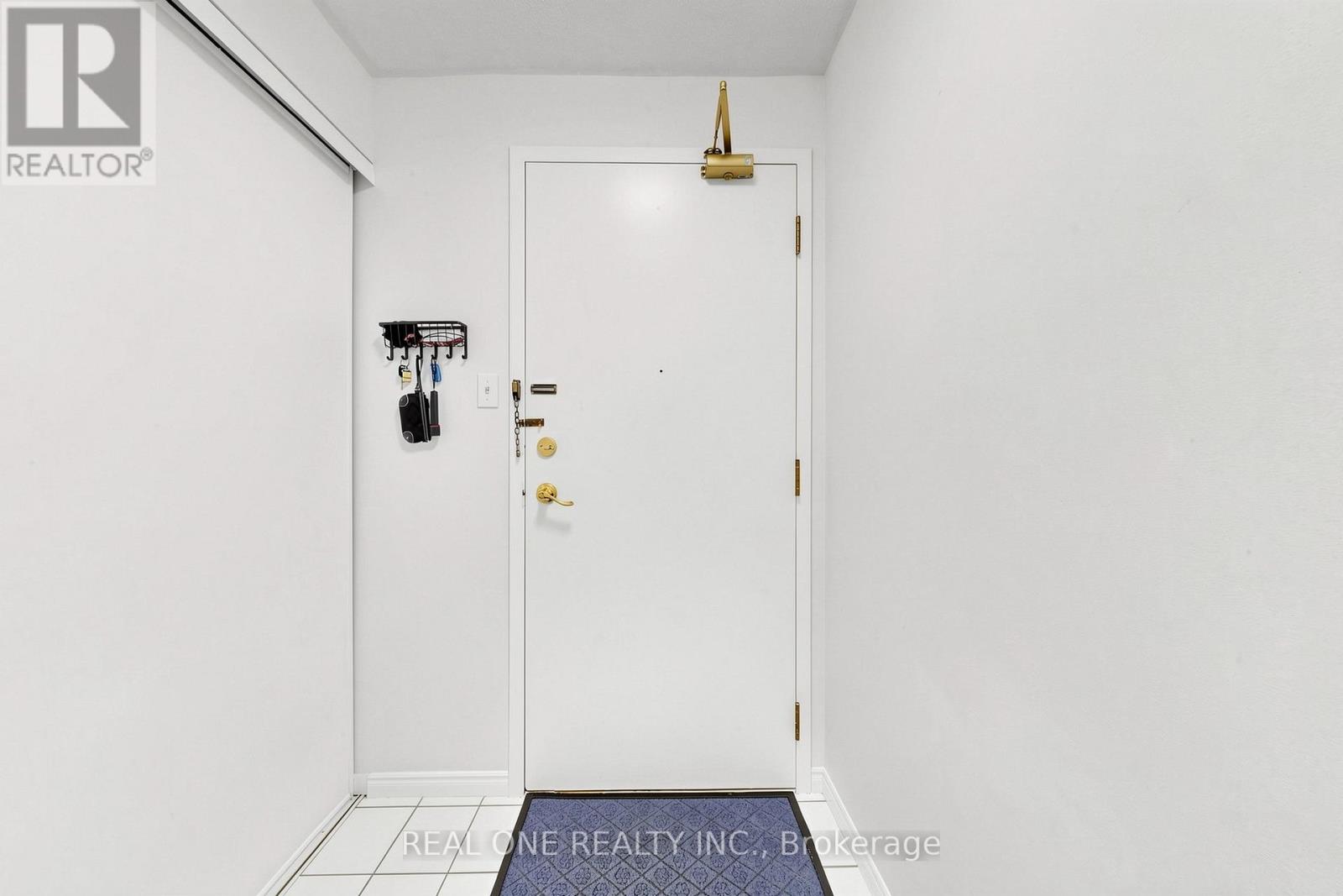 1612 - 410 Mclevin Avenue, Toronto, Ontario  M1B 5J5 - Photo 24 - E13254086
