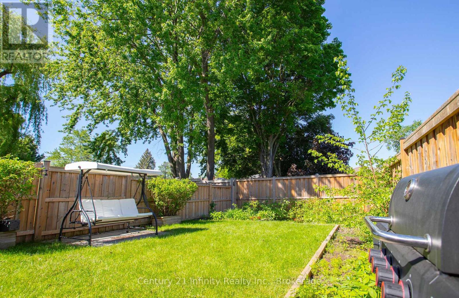 1020 Byron Street N, Whitby, Ontario  L1N 0E5 - Photo 47 - E13238354