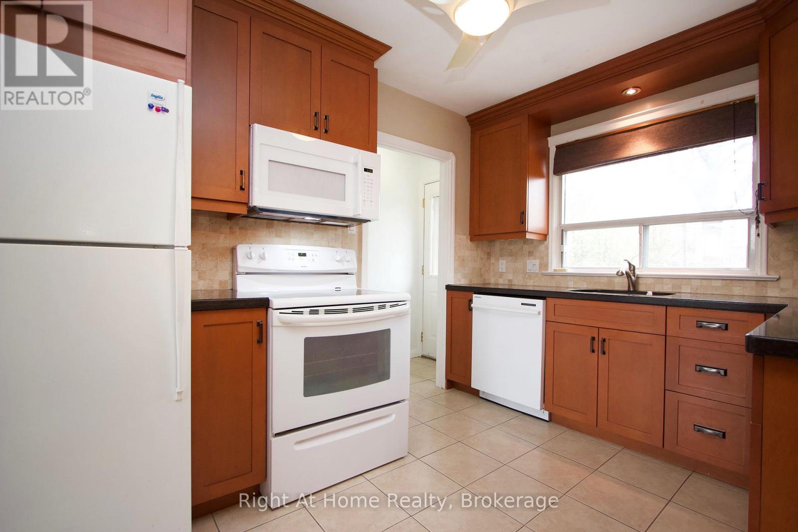 280 Highland Avenue, Oshawa, Ontario  L1H 6A9 - Photo 7 - E13251528