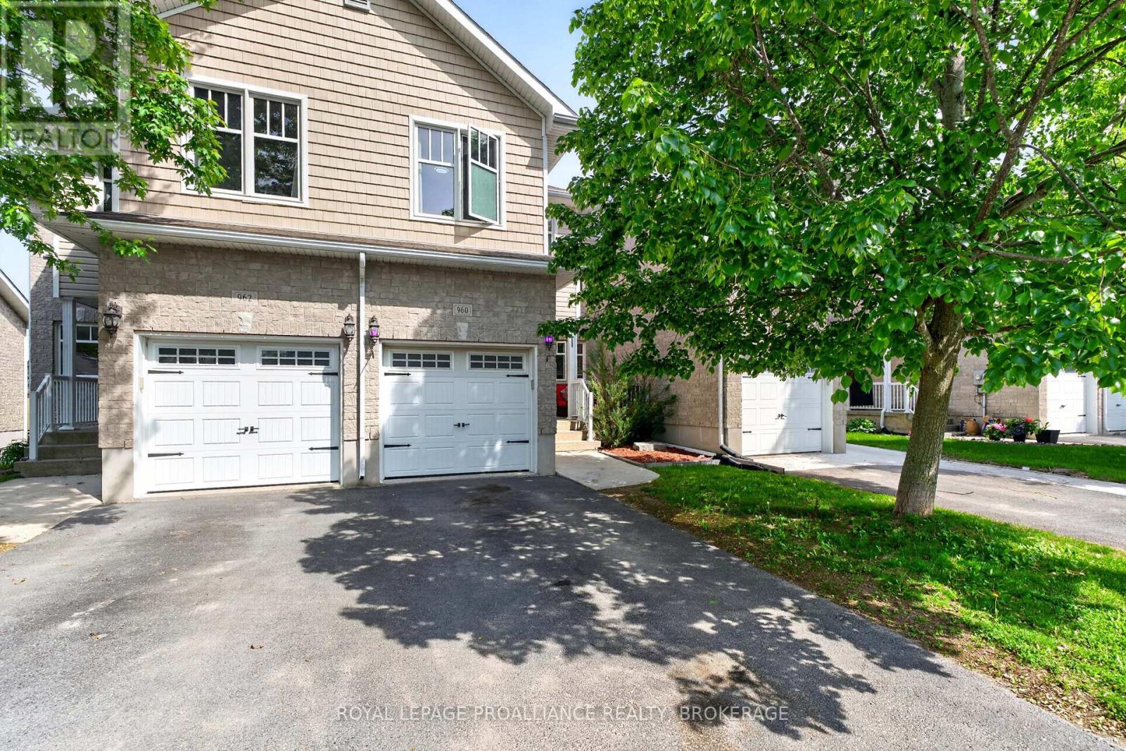 960 SWANFIELD STREET, Kingston, Ontario