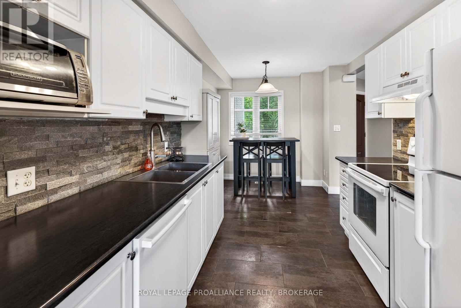 960 Swanfield Street, Kingston, Ontario  K7M 0A5 - Photo 12 - X13249908