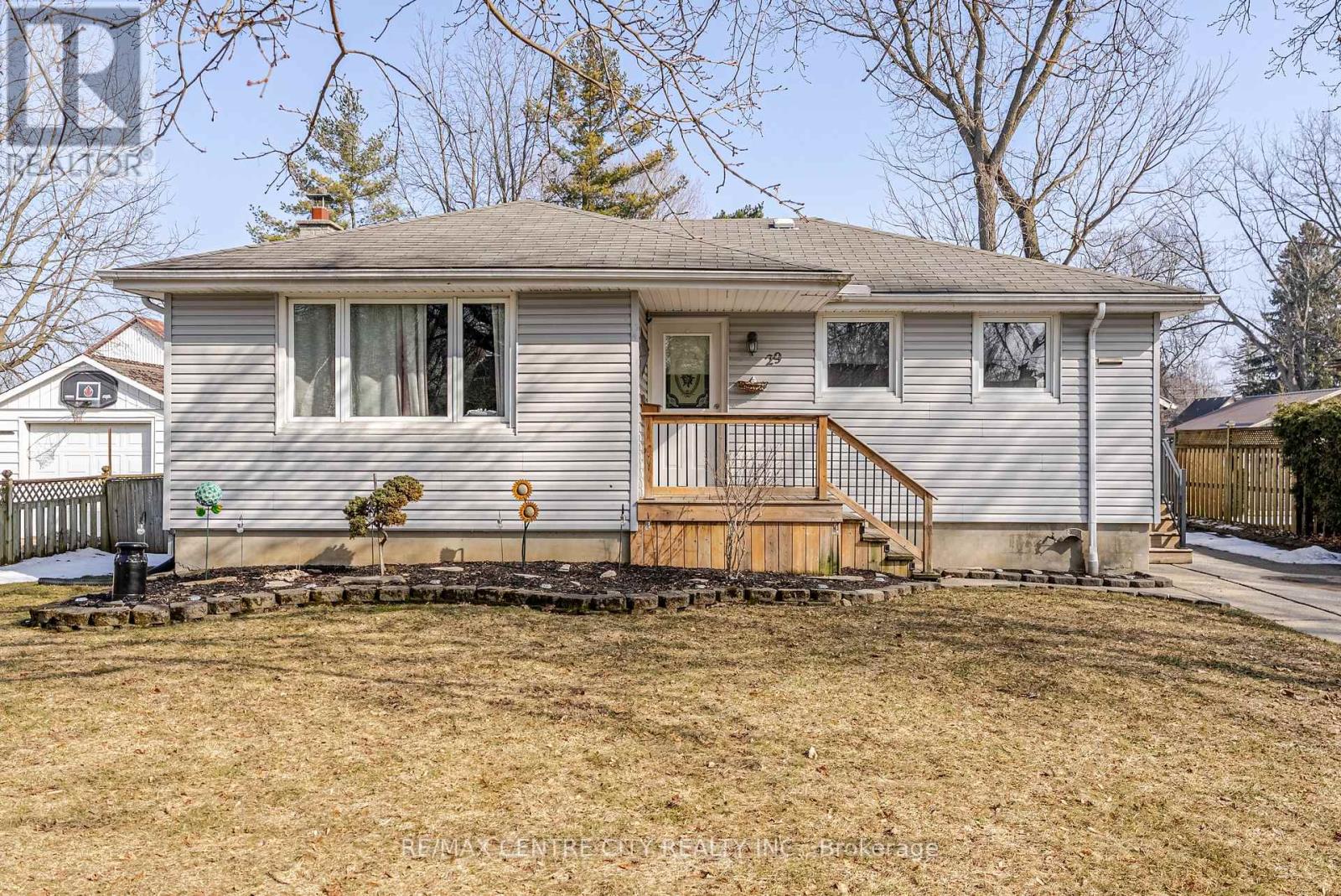 29 York Street, Aylmer, Ontario  N5H 2G8 - Photo 4 - X13255804
