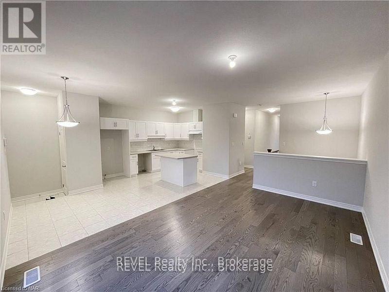 86 Summersides Boulevard, Pelham, Ontario  L0S 1E6 - Photo 7 - X13254672