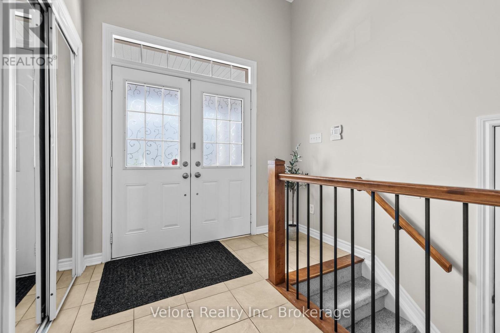 607 Rosehill Avenue, Ottawa, Ontario K2S 0K3 - Photo 4 - X13241160