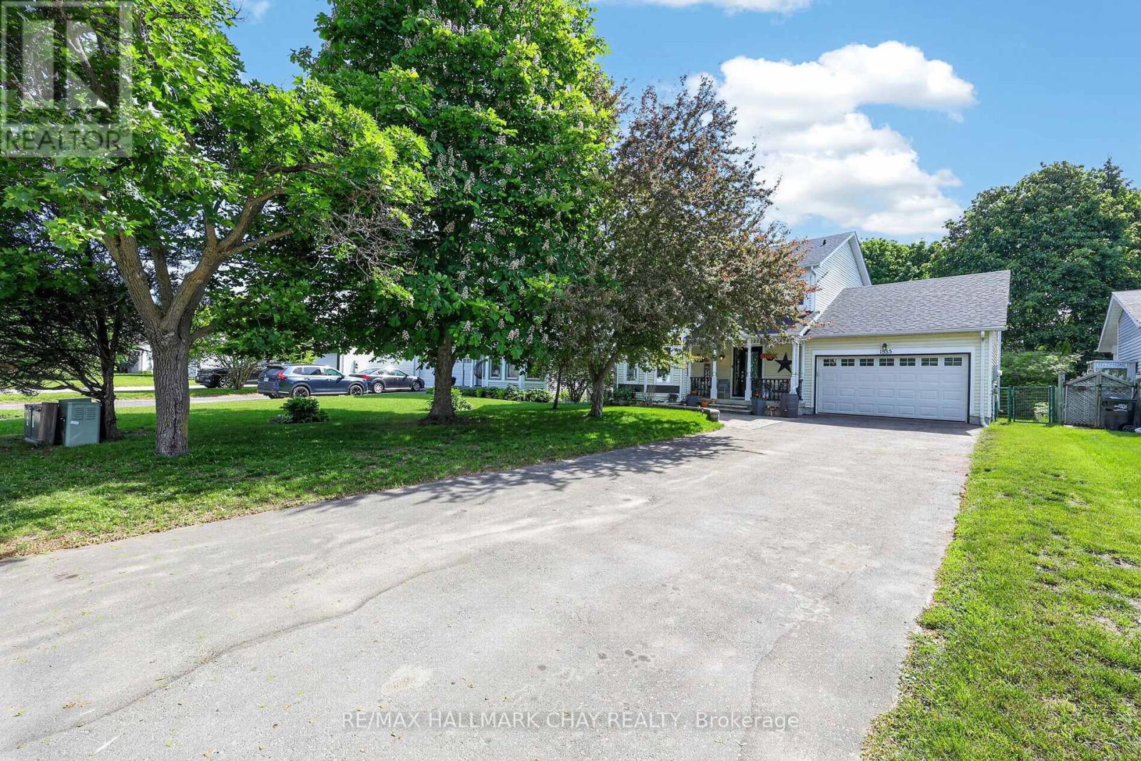 1885 Applewood Avenue, Innisfil, Ontario  L9S 1W2 - Photo 2 - N13251836