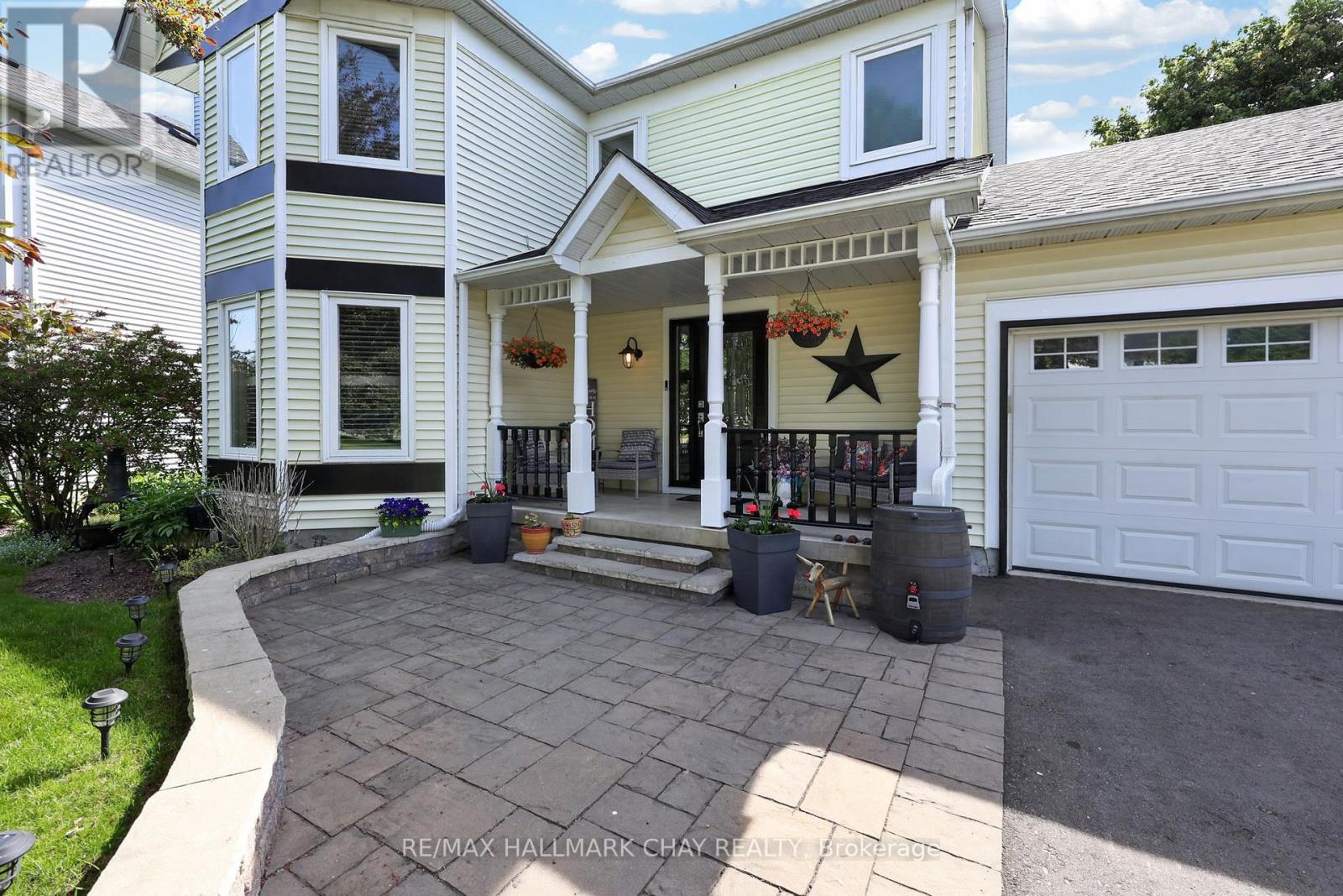 1885 Applewood Avenue, Innisfil, Ontario  L9S 1W2 - Photo 3 - N13251836