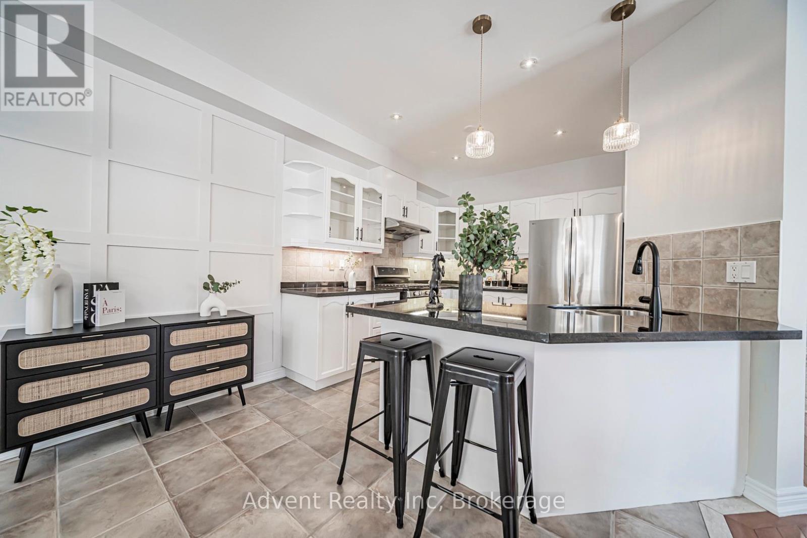 2 Albert Baily Way, Markham, Ontario  L3R 5P5 - Photo 14 - N13251910