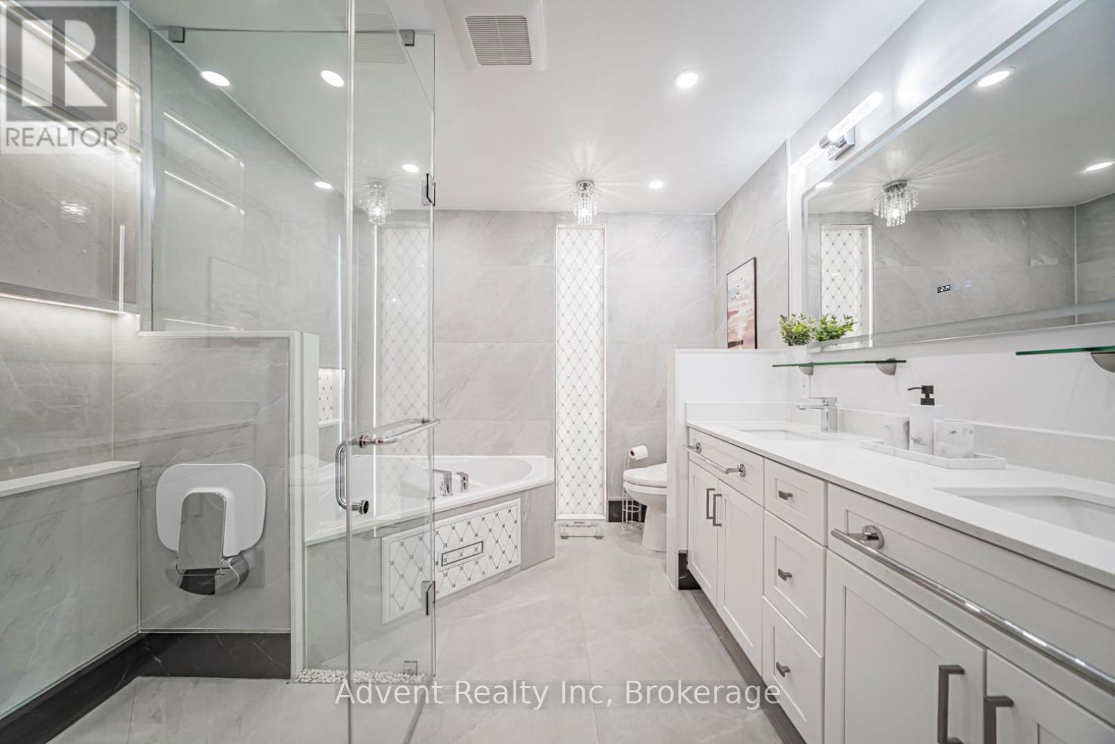 2 Albert Baily Way, Markham, Ontario  L3R 5P5 - Photo 26 - N13251910