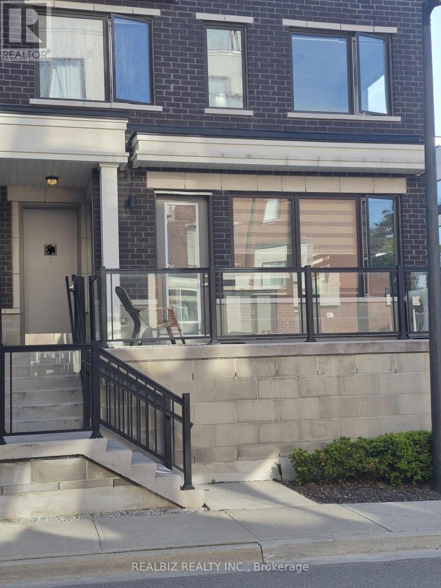 77 - 400 Alex Gardner Circle, Aurora, Ontario  L4G 3G5 - Photo 2 - N13254622