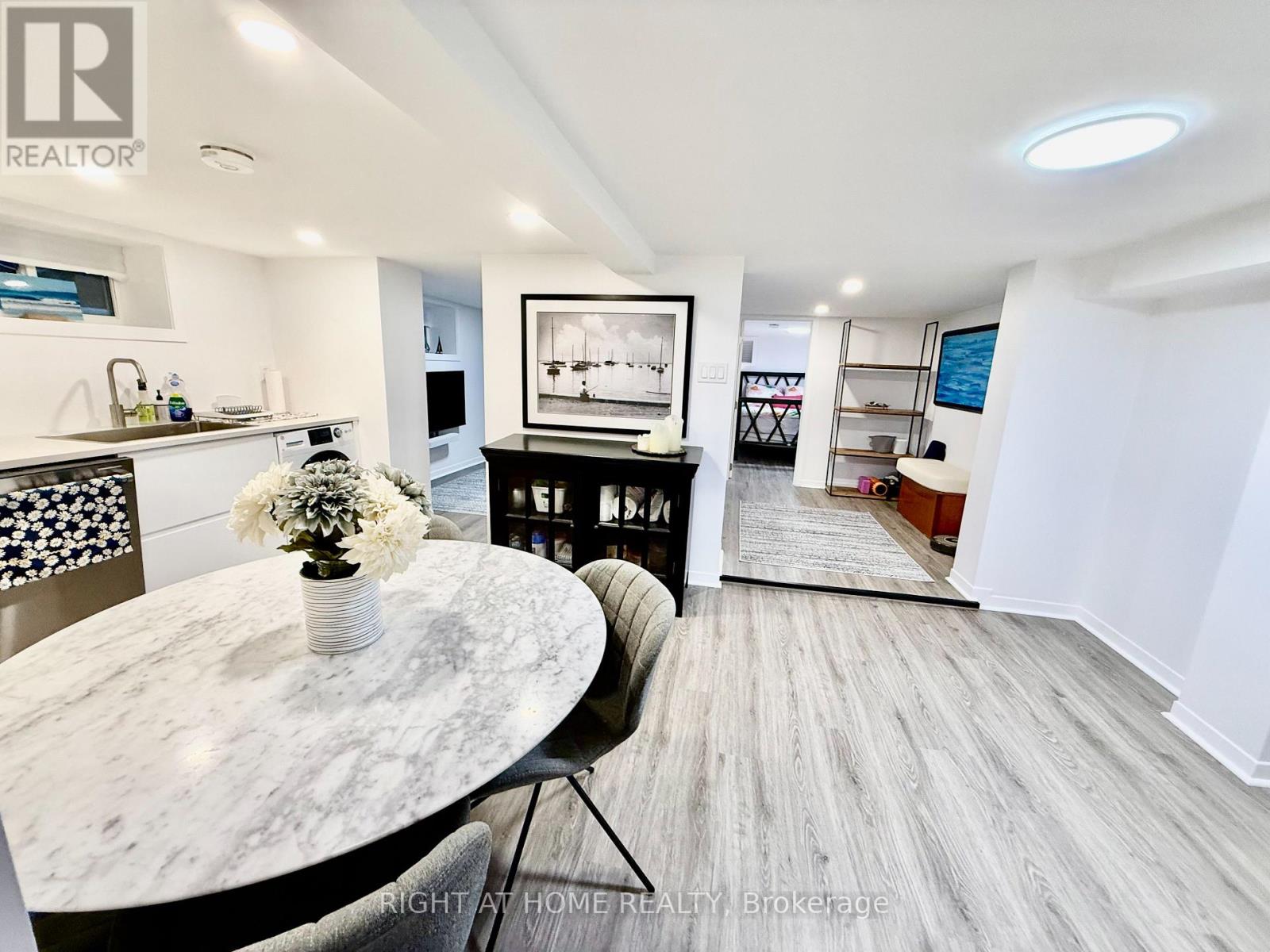 Lower Suite - 25 Hillsboro Avenue, Toronto, Ontario  M5R 1S6 - Photo 4 - C13254384
