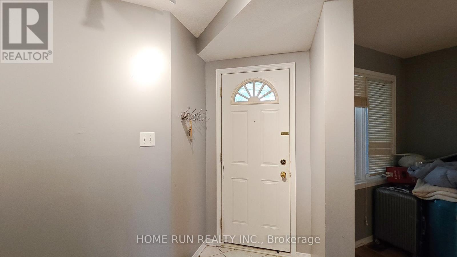 152 Thornbury Crescent, Ottawa, Ontario  K2G 6B9 - Photo 3 - X13251534