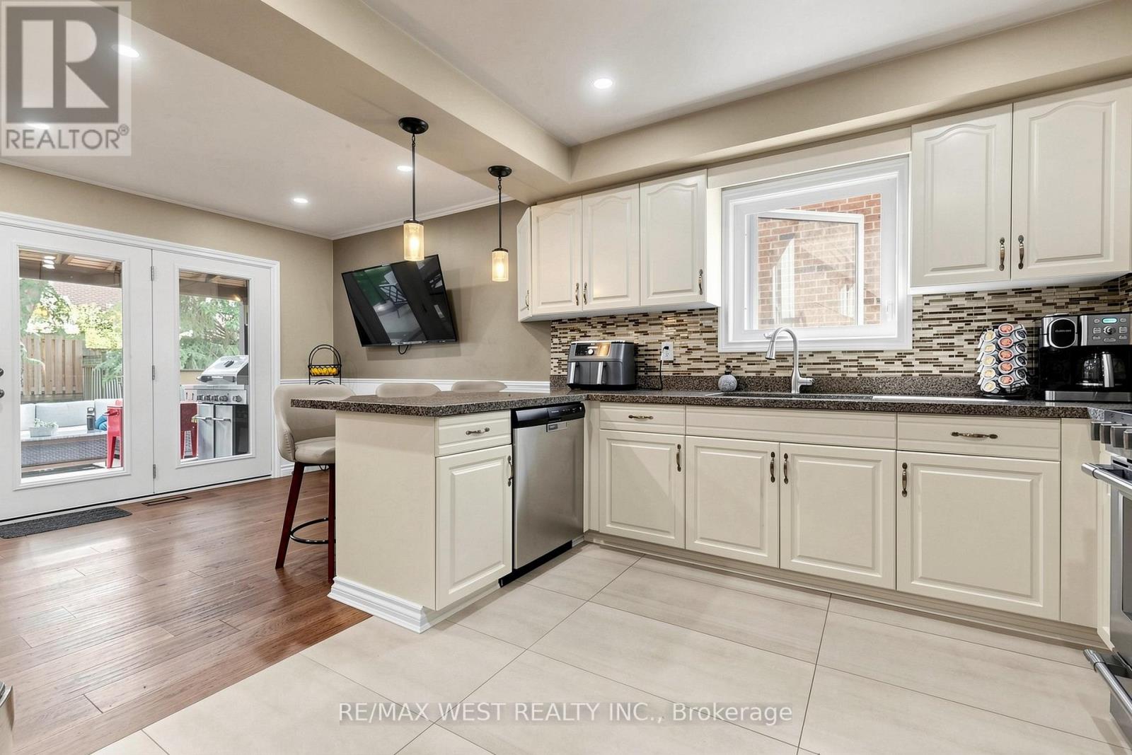 1931 Fairport Road, Pickering, Ontario  L1V 1T5 - Photo 9 - E13256724