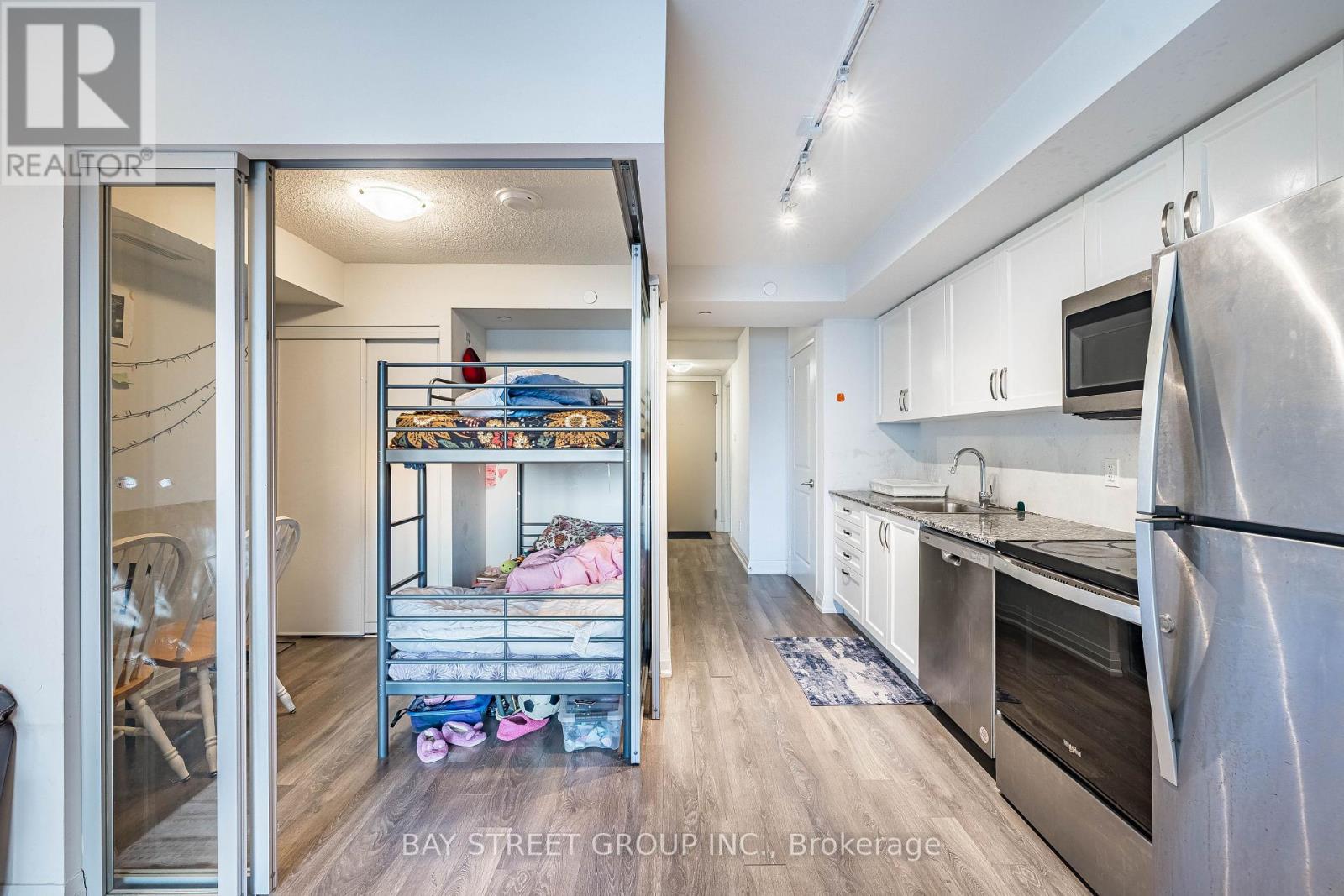 20 Meadowglen Place, Toronto, Ontario  M1G 0A9 - Photo 14 - E13256798