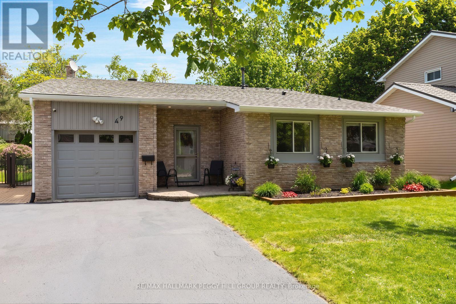 49 NOAM DRIVE, Barrie, Ontario