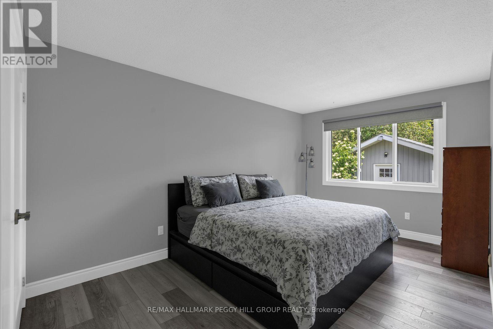 49 Noam Drive, Barrie, Ontario  L4N 4N4 - Photo 11 - S13254848
