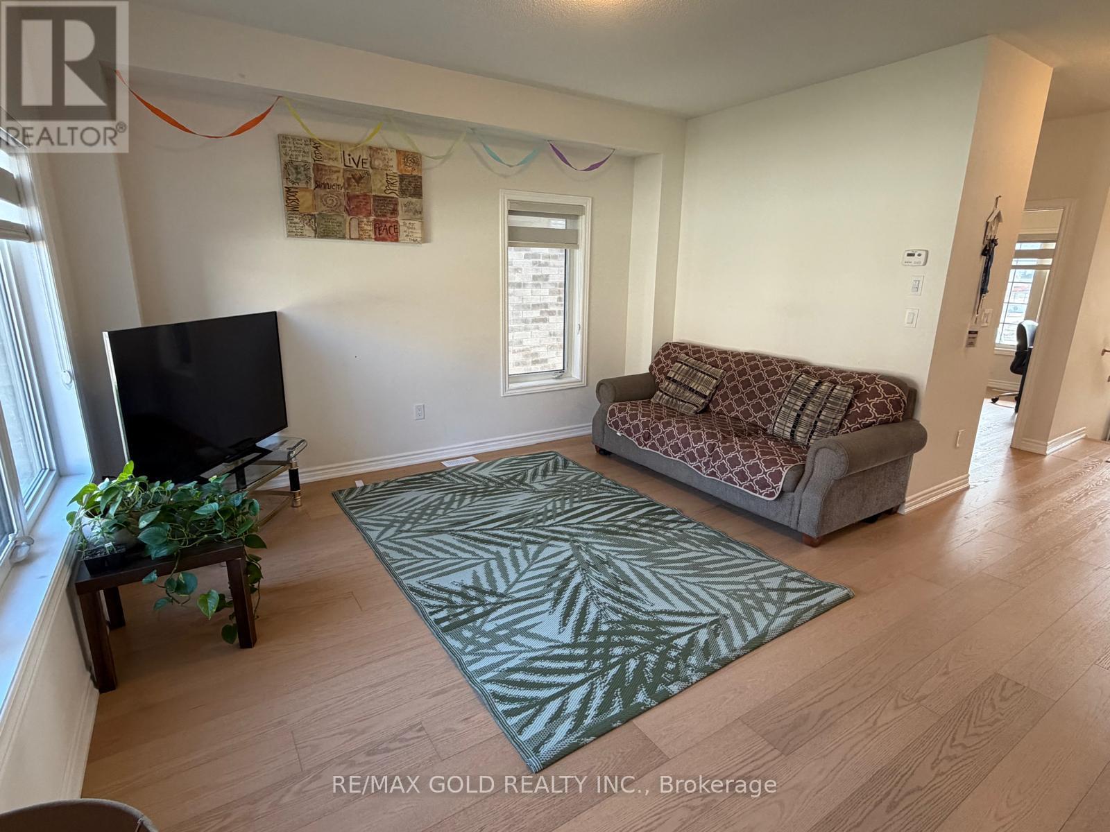 31 Lawrence D. Pridham Avenue, New Tecumseth, Ontario  L9R 0X1 - Photo 6 - N13256316