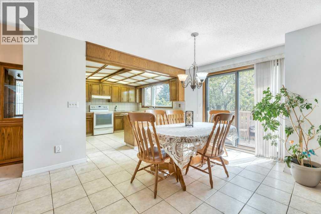 77 Edgewood Rise Nw, Calgary, Alberta  T3A 2T6 - Photo 21 - A2281057